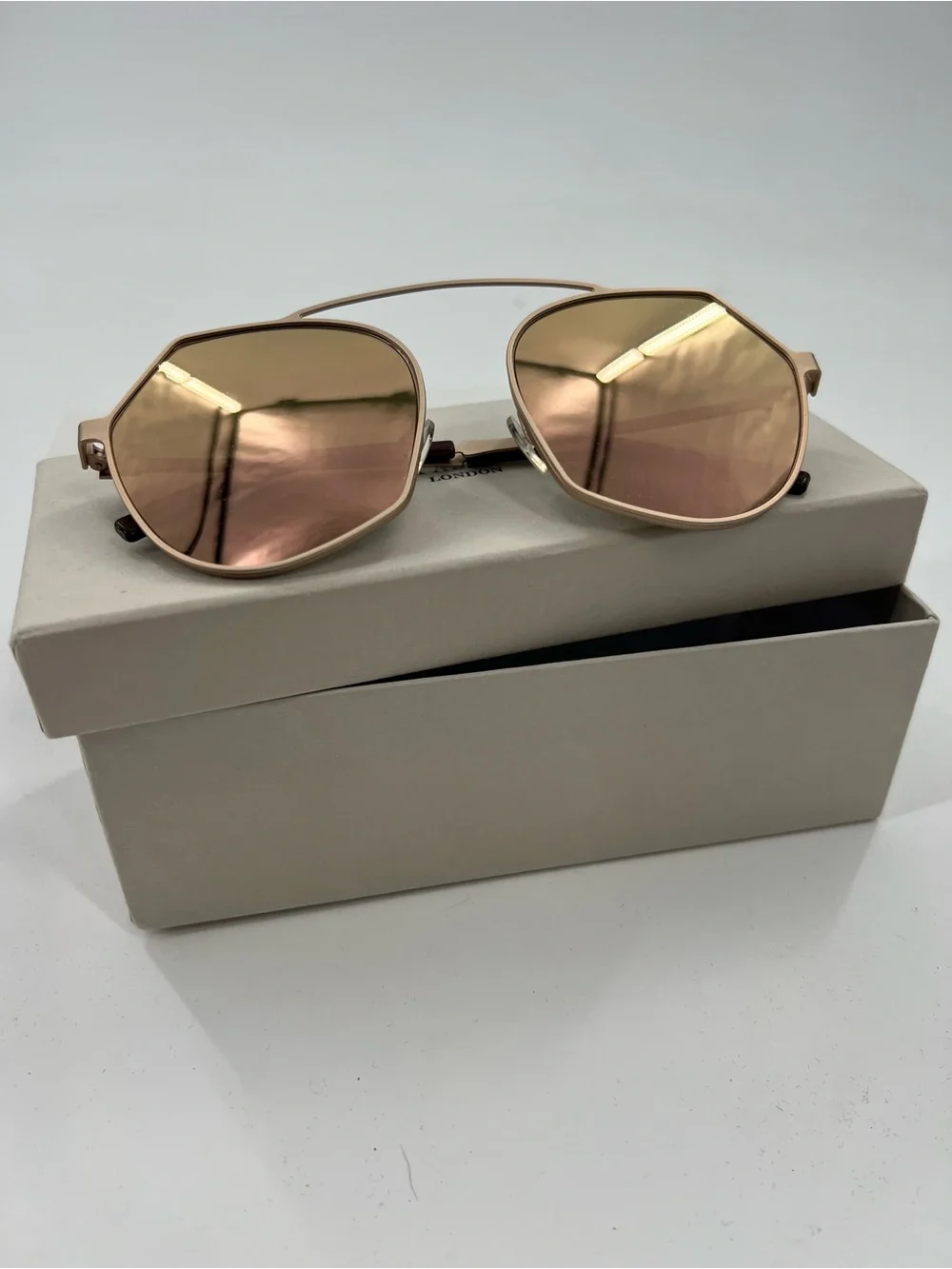 Sienna Alexander Belgravia sunglasses and Case Rose Gold
